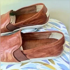 Frye | Shoes | Frye Dylan Slipon Shoes W Predistressed Sole  display picture 1